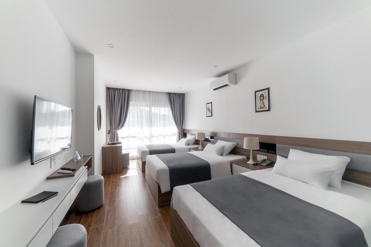 ปาวิลอร์ โฮเทล ญาจาง Hotel ภายนอก รูปภาพ