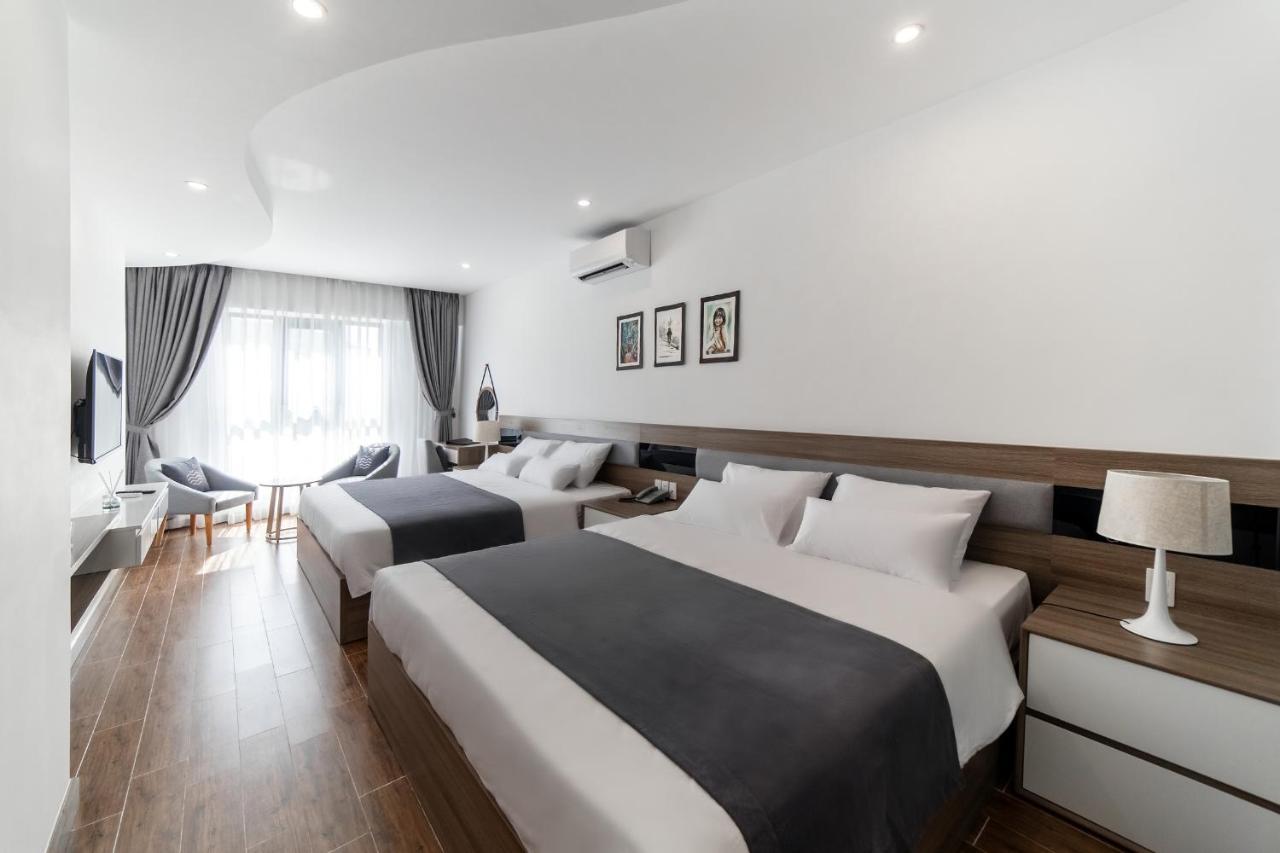 ปาวิลอร์ โฮเทล ญาจาง Hotel ภายนอก รูปภาพ